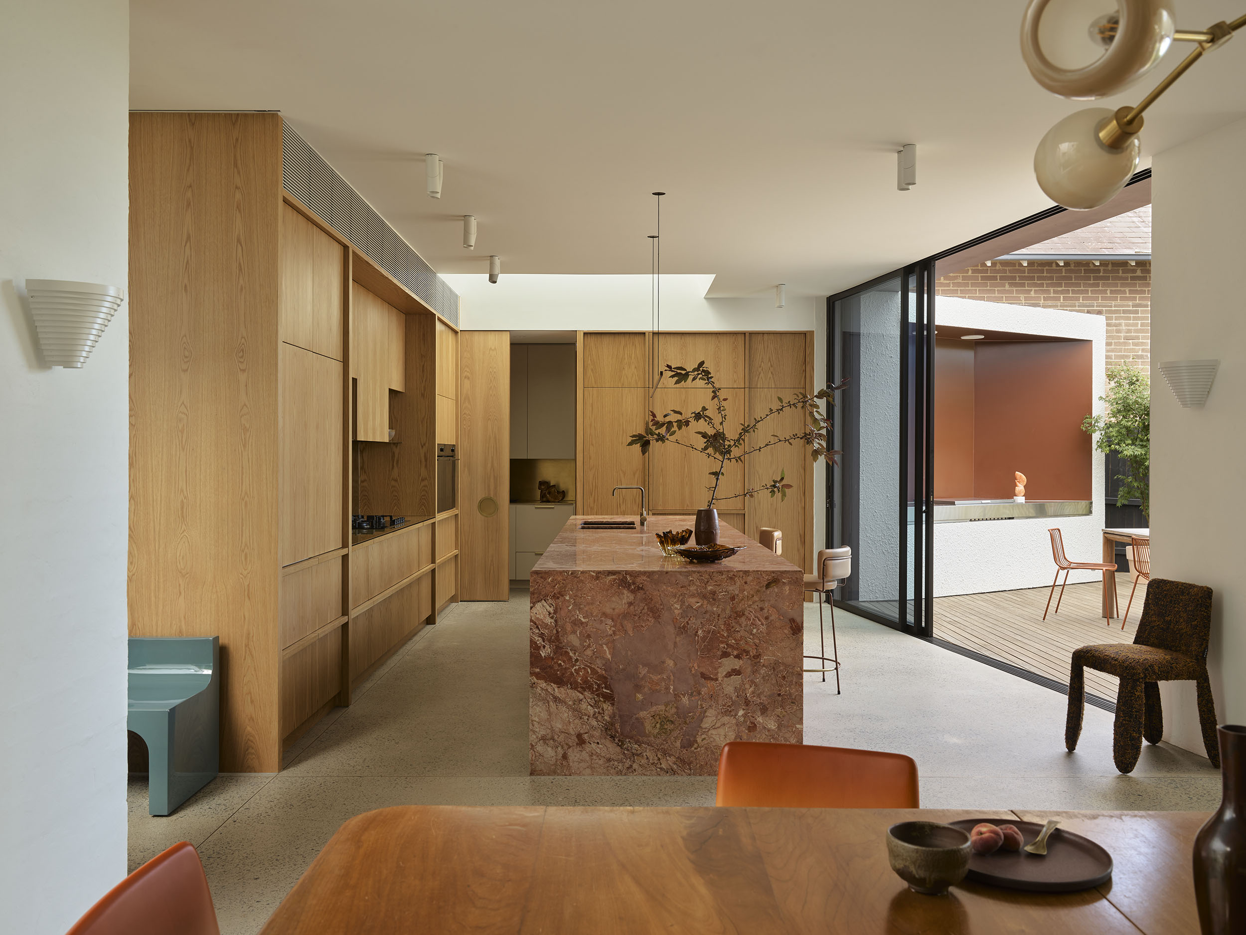 Alpha House_Dining to Kitchen