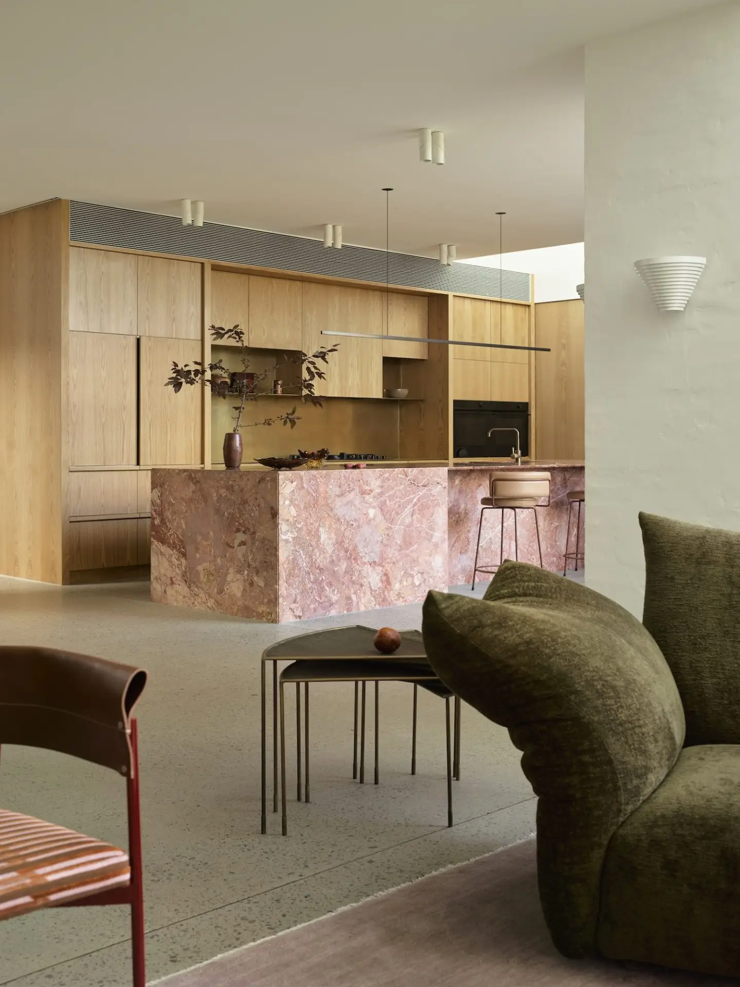 est_living_Aplha_House_by_Studio_Prineas_15